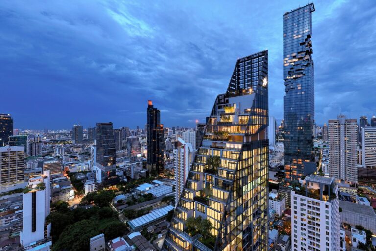 Tait Sathorn 12